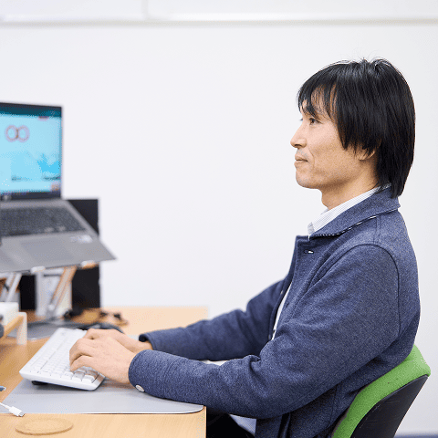 社員の仕事の様子1