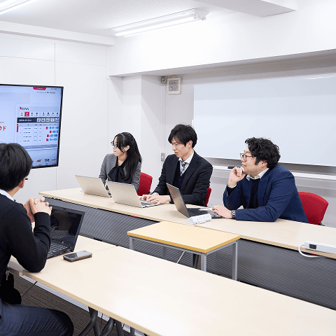 社員の仕事の様子9